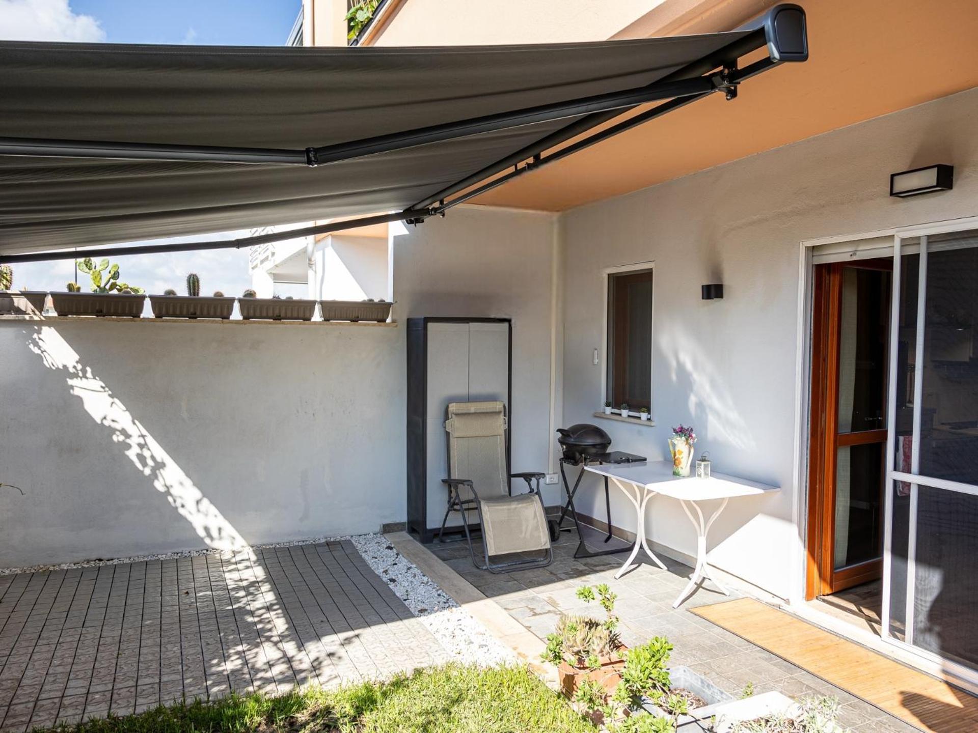 Mrb Real Estate - Maison Ludovica - Monolocale Moderno Con Giardino Frattocchie Exterior photo